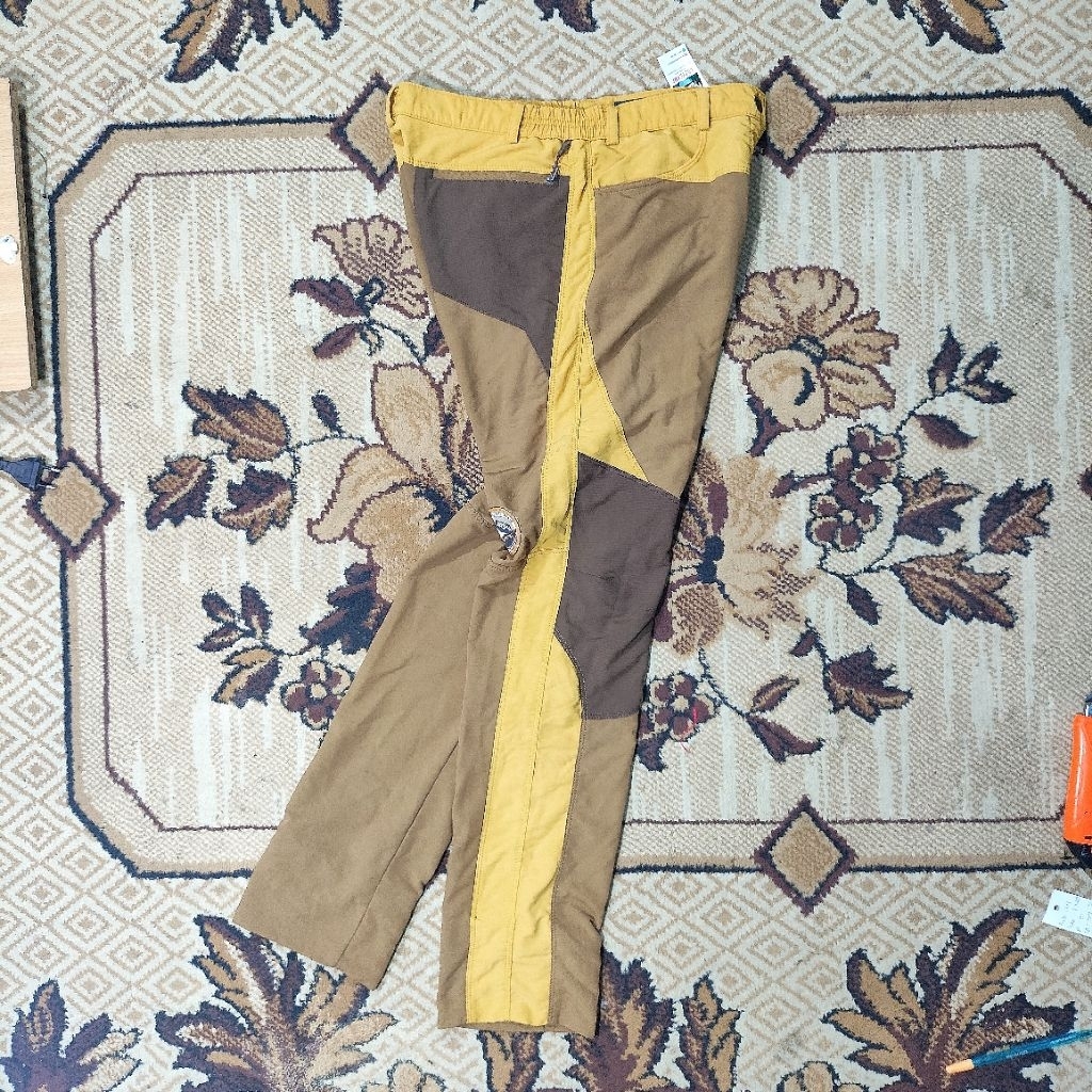 CELANA HIKING SECOND FREEX