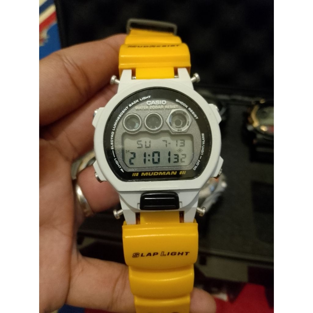 G-Shock DW-8400 Kuning Tanpa Bezel
