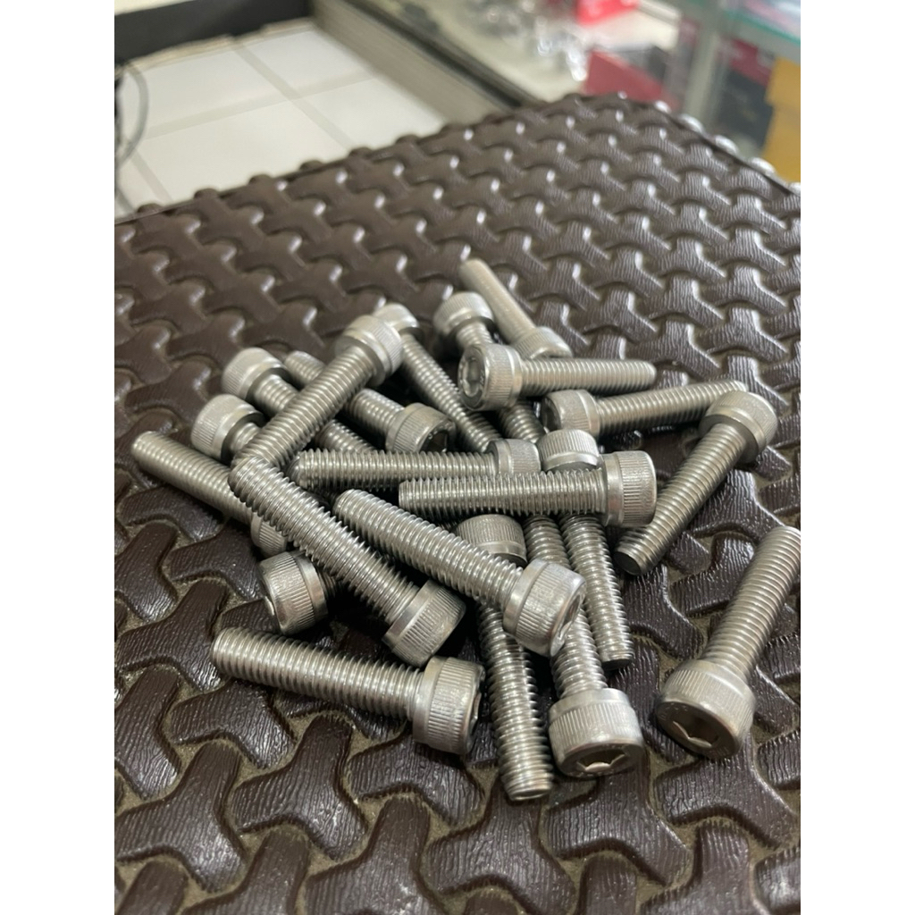 BAUT L STAINLES 304 MERK THE SUS M8X35 ORIGINAL