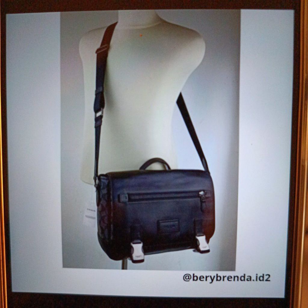 COACH Track Messenger Crossbody Bag Tas Selempang Pria Branded