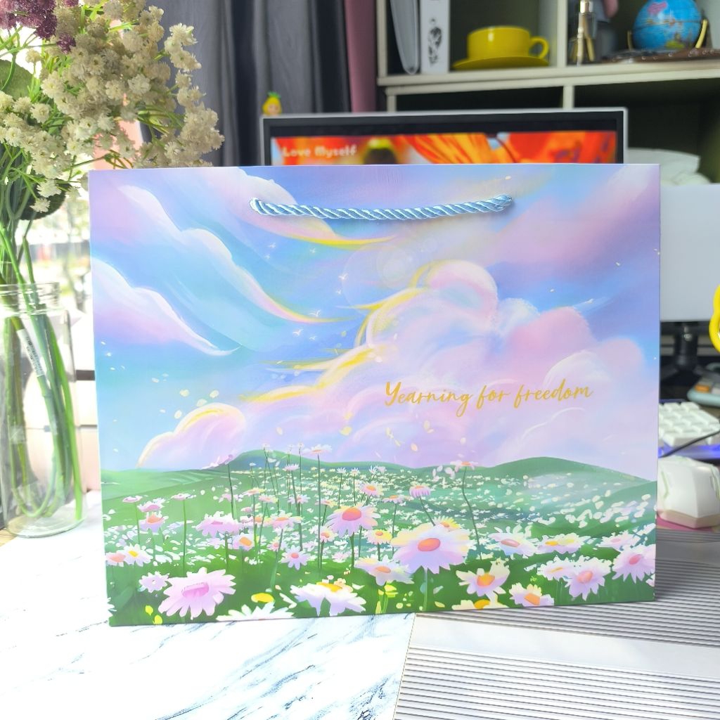 

Paperbag Tali Lebar Ukuran 32x25,5x11 cm Paperbag Motif Aesthetic Paperbag Pembungkus Kado