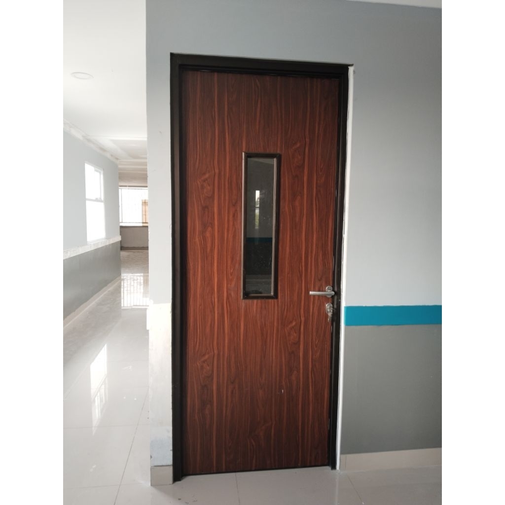 Pintu Swing Daun Acp Urat Kayu Varias kaca Mati Tengah