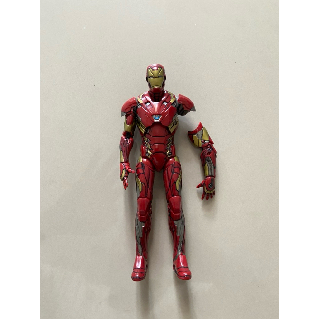 Marvel legends iron man mark 46 civil war