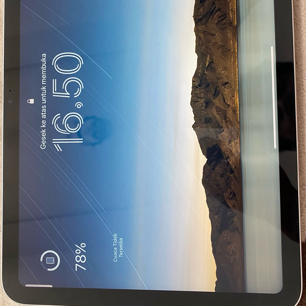 Apple iPad 10th gen 64gb Silver (second)