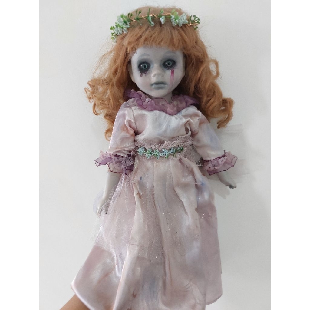 Boneka Porcelain creepy Doll Vintage