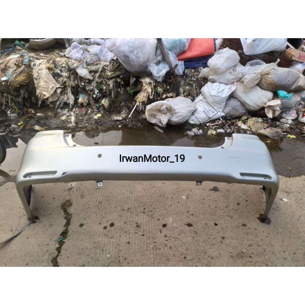 Bemper Bumper belakang Innova 2015