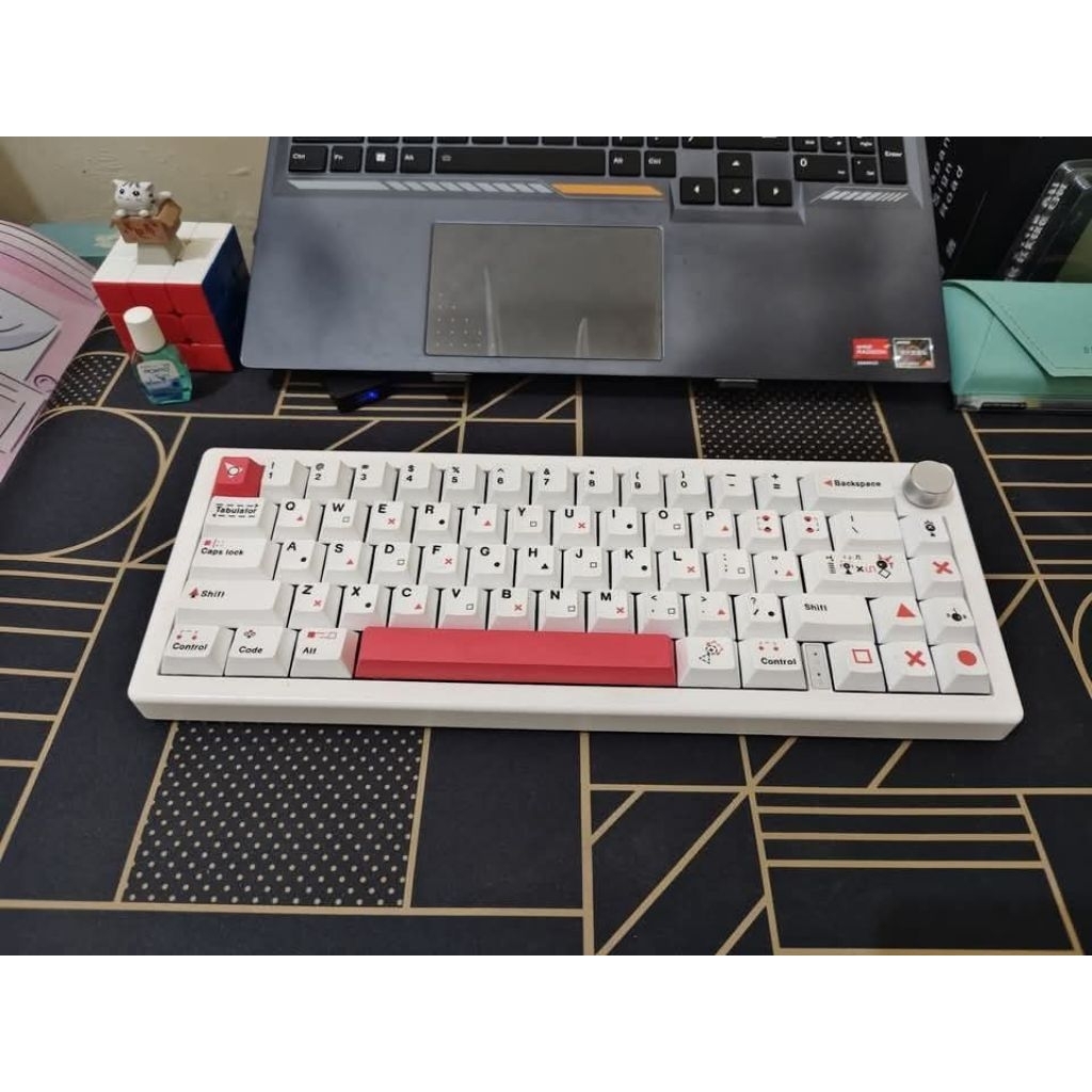 Keyboard Vortex Series GT65 Japan Sign Road full build