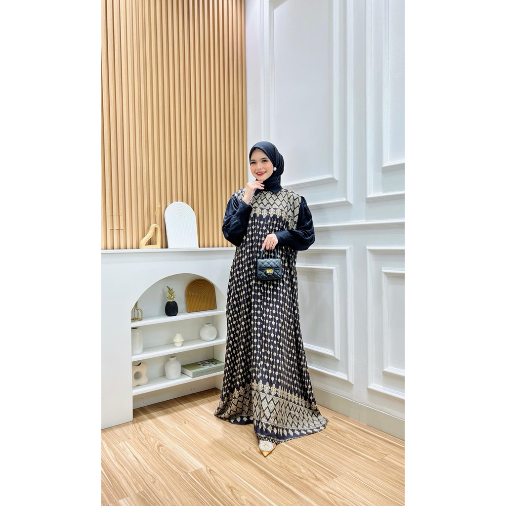 dress mahira