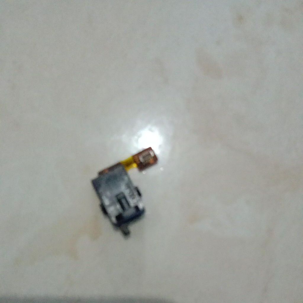 part sharp Aquos shv45 jack audio