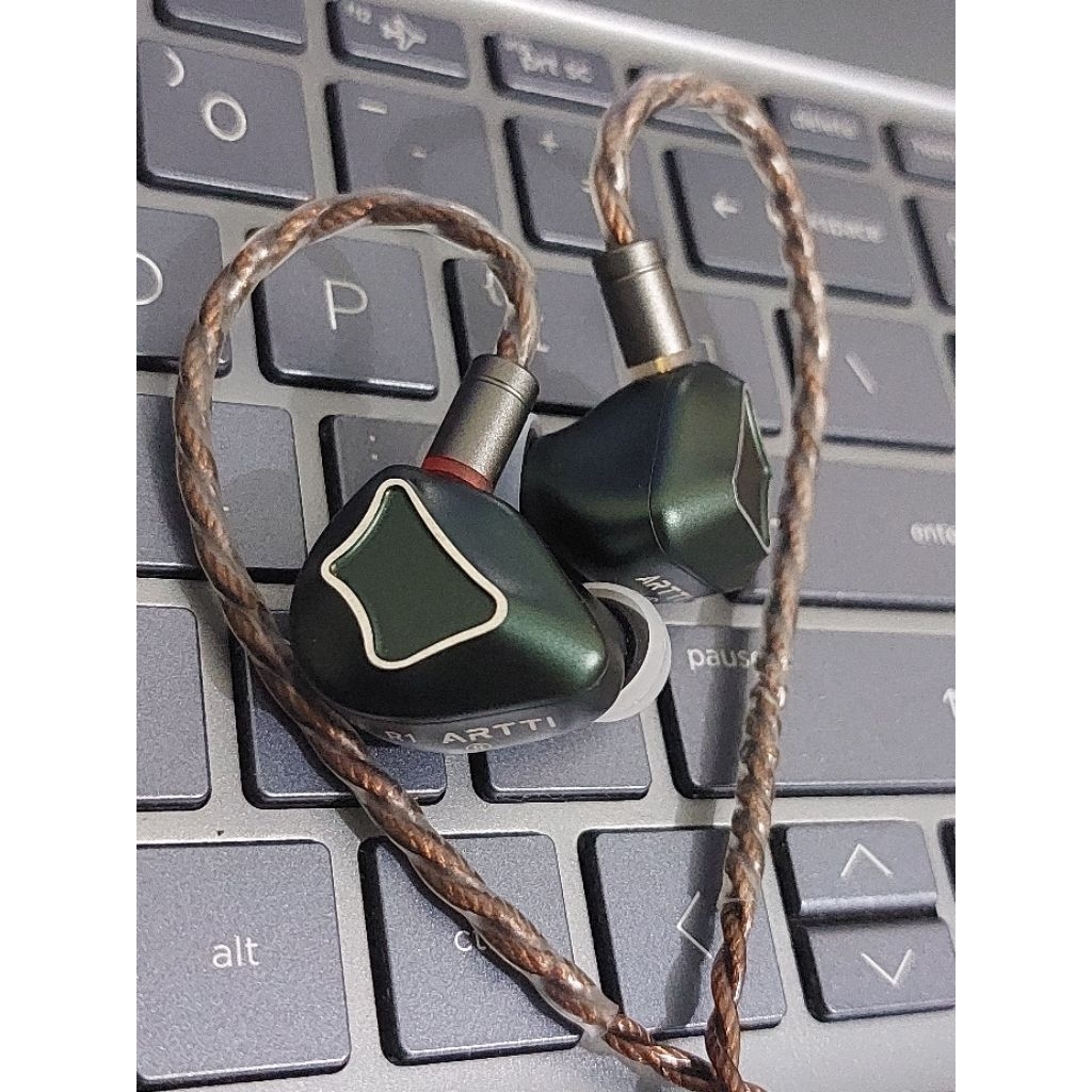 Artti R1 3DD 4.4 IEM not fiio not kz not moondrop second