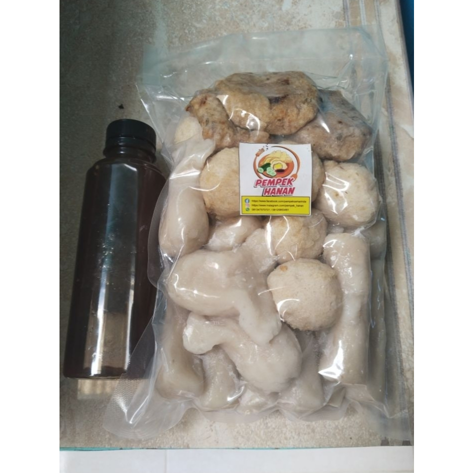 

Pempek Campur dalam kemasan 1 KG + Cuko