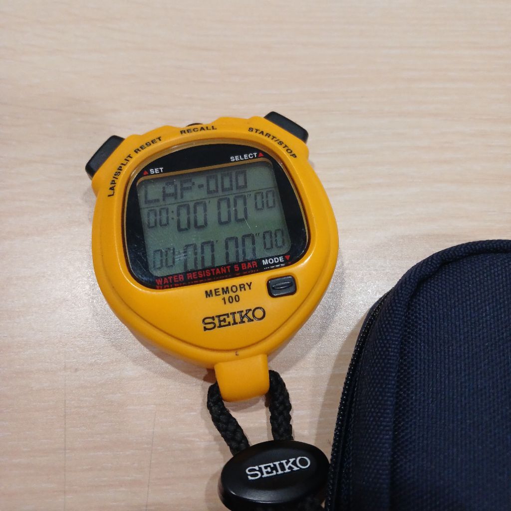 stopwatch seiko S23601P 100 memori