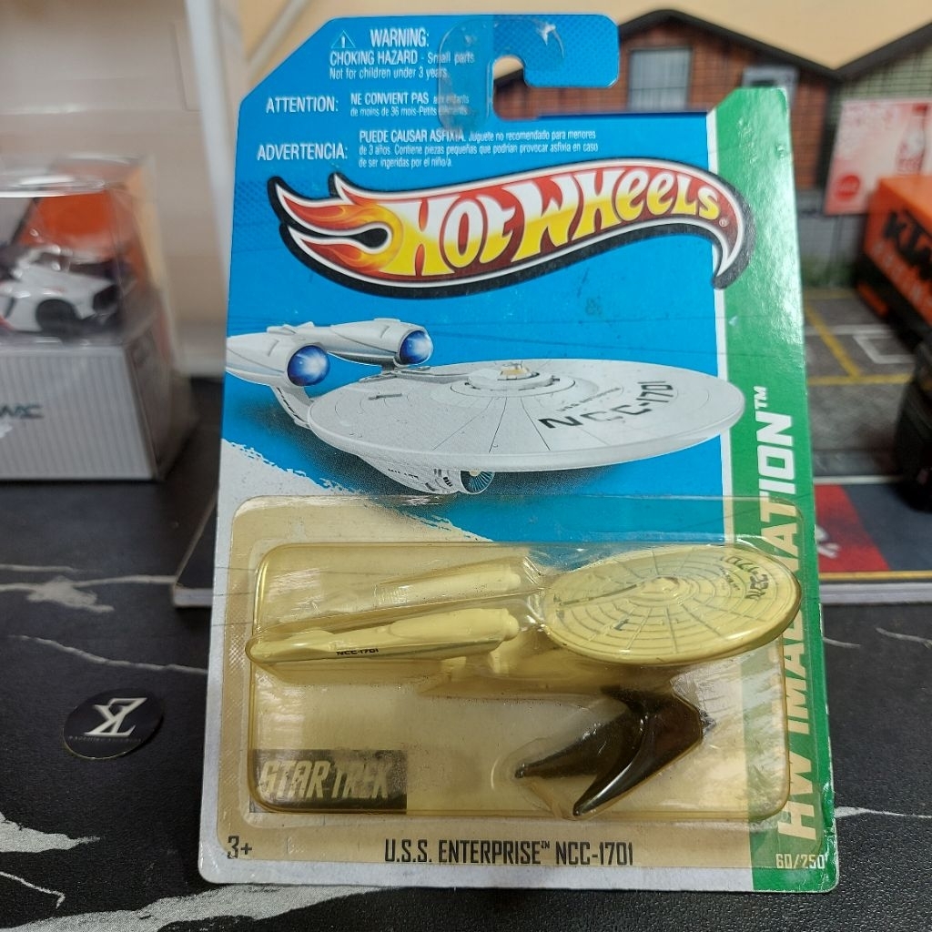 Hot wheels USS Enterprise NCC1701 Bubble card jelek