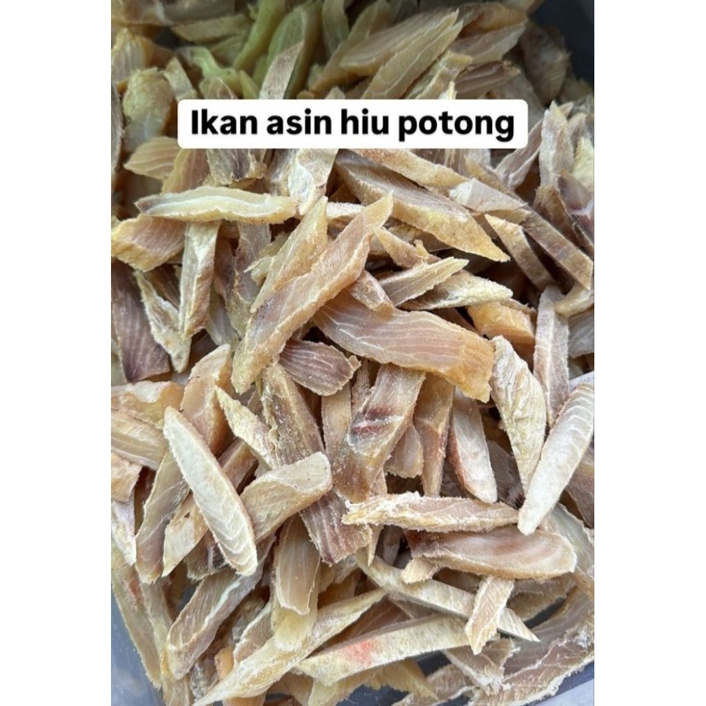 

Ikan Asin Hiu Singkawang / Ikan Asin Kalimantan Barat / Ikan Asin Cucut / Sa Ng Phu / Sua He Pou / Sa eng Phu / Sa 5 Phu / Suahe Pou / Ikan Asin Singkawang