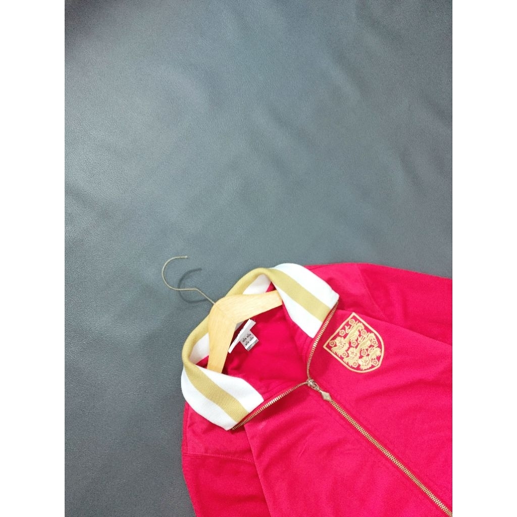 Thrift-Tracktop Umbro