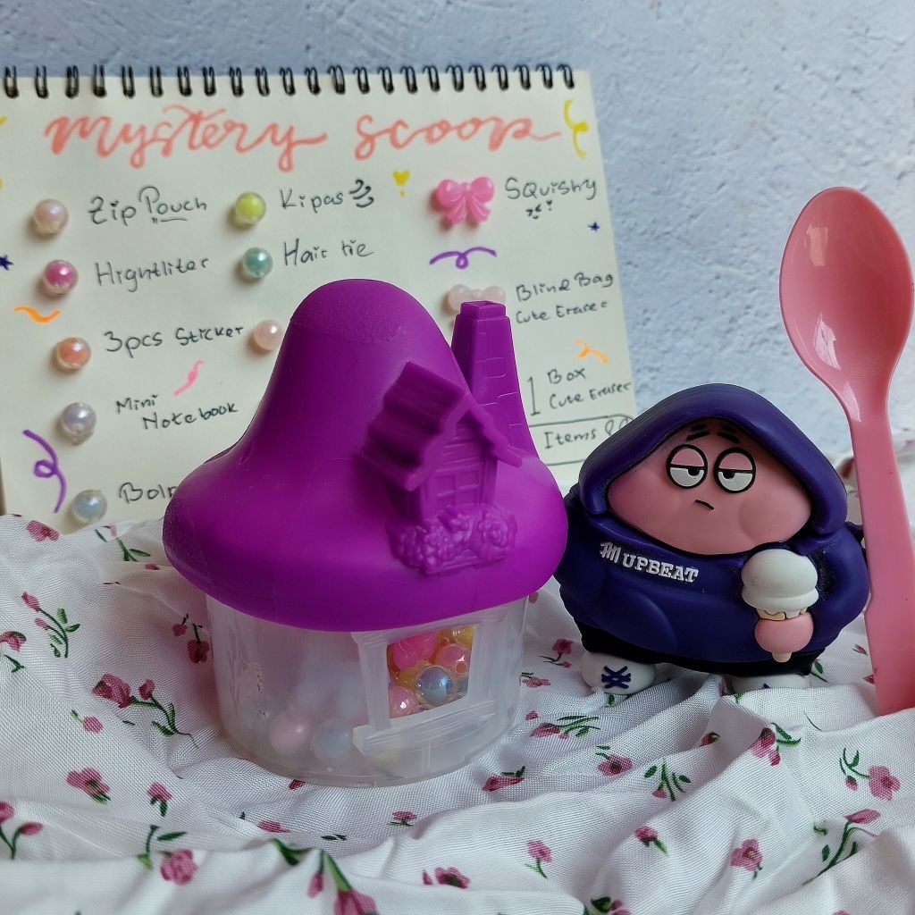 

MYSTERY SCOOP STATIONERY MIX