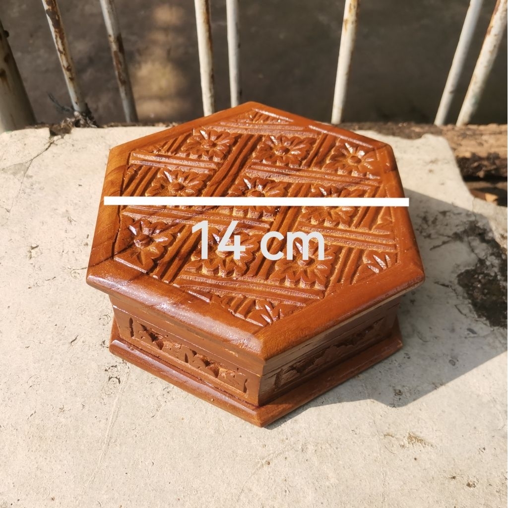 (COD) [Segi 6, 14cm] Kotak Tempat Perhiasan Kayu Jati Ukir Batik segi enam ukuran 14 cm, bisa untuk 