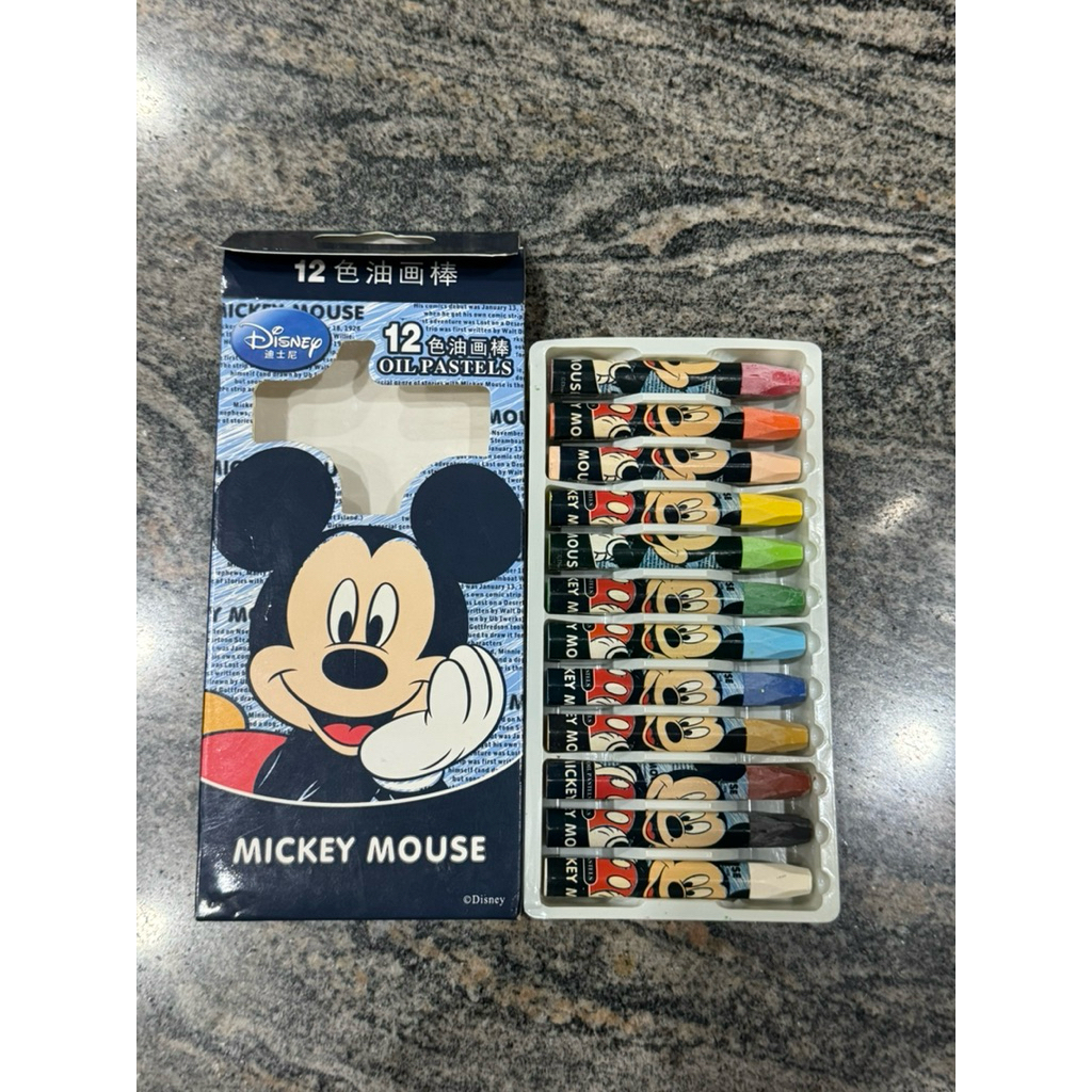 

VINTAGE DISNEY TOKYO MICKEY MOUSE CRAYONS 12-COLOR OIL PASTELS | Krayon 12 warna oil pastels gambar mickey mouse dari Disney tokyo
