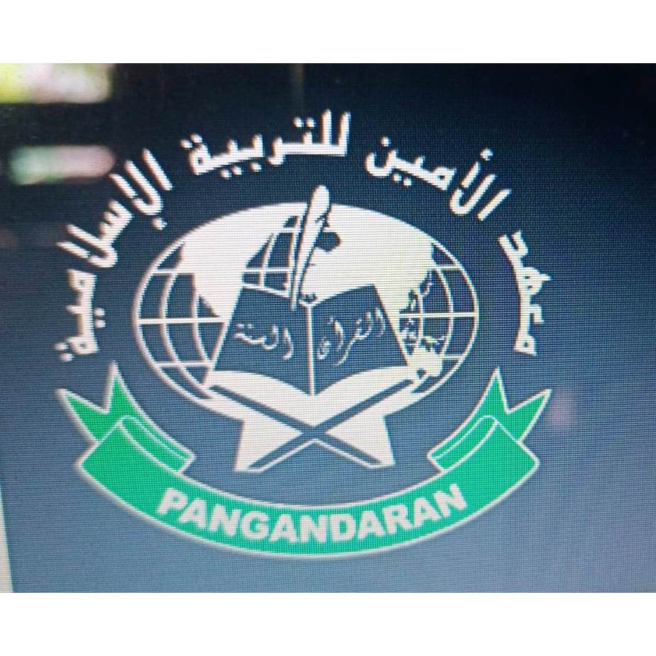 

Stiker cutting scotlight logo kitab dengan warna putih dan hijau