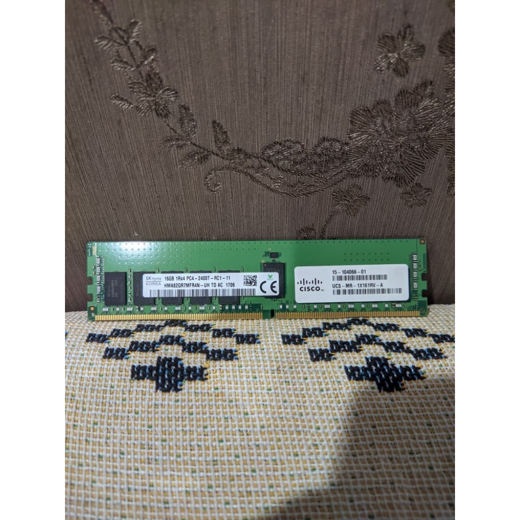 Memory/RAM SK hynix 16GB 1Rx4 PC4 - 2400T - RC1 - 11