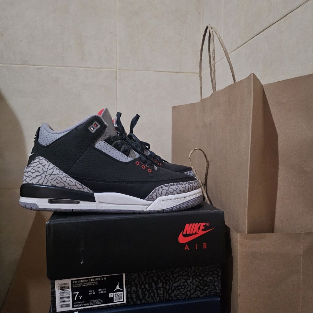 nike air jordan 3 black cement size 40