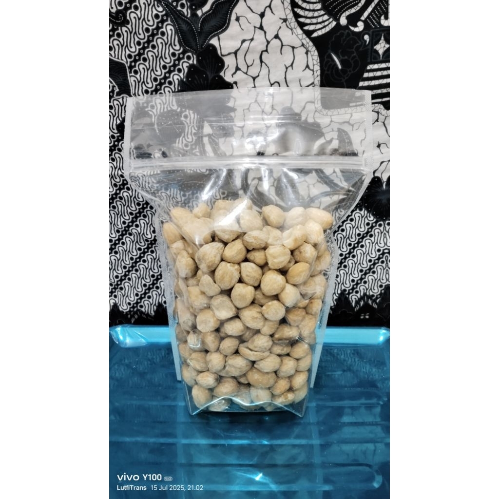 

Kemiri Kupas Bulat 1kg