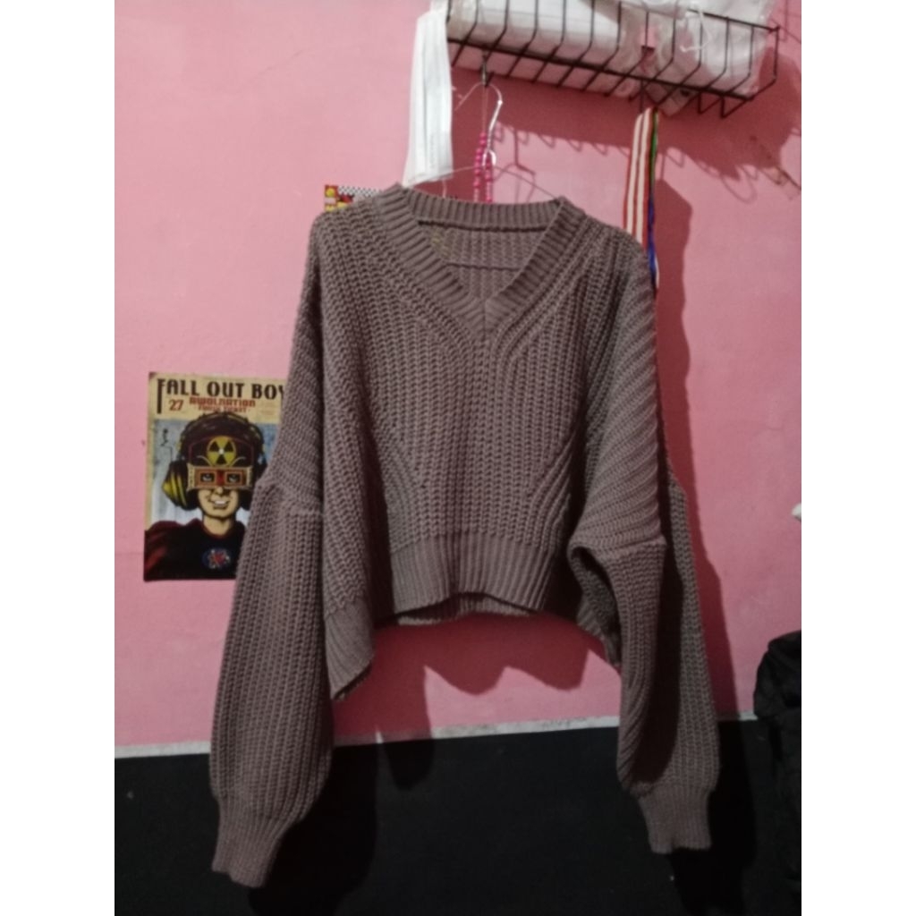 SWEATER RAJUT TEBAL CROP OVERSIZE