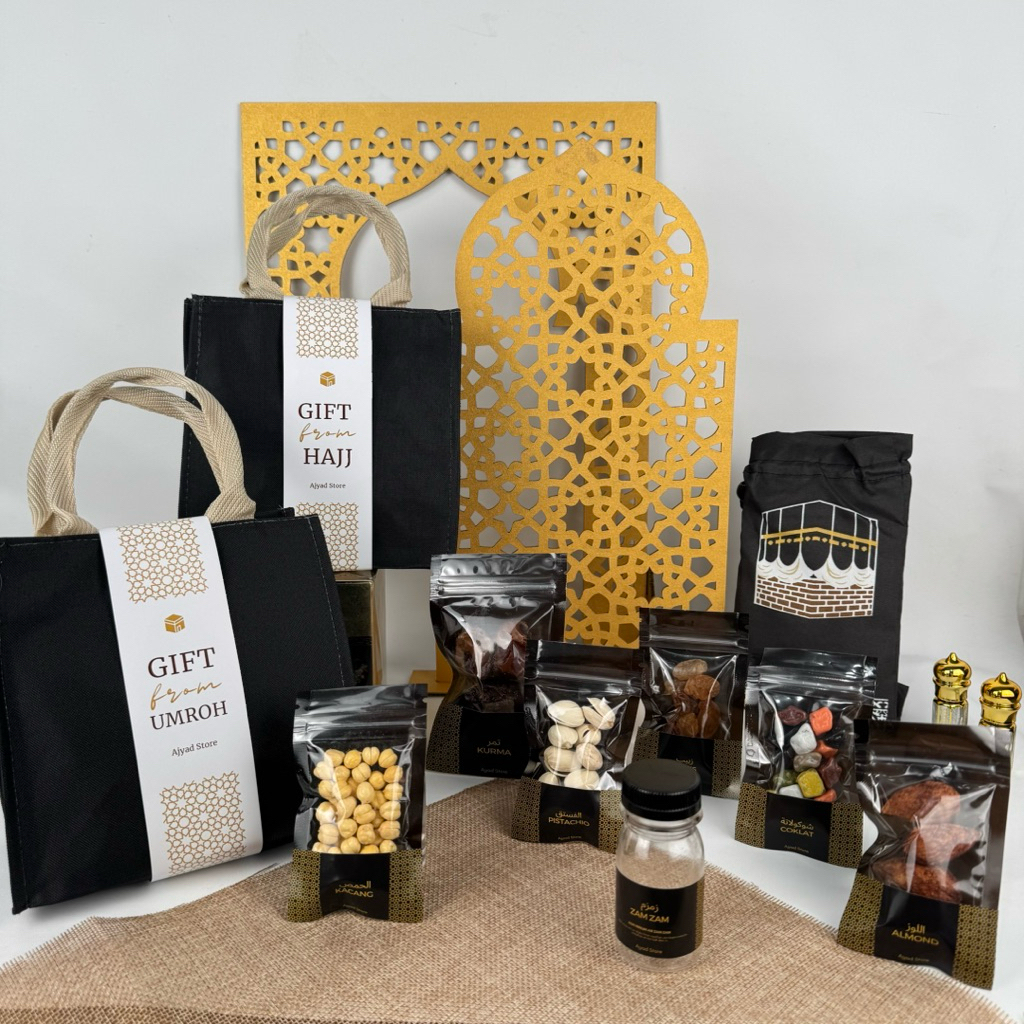 

Paket Souvenir Gift Hampers Oleh oleh Haji Umroh Premium Sajadah