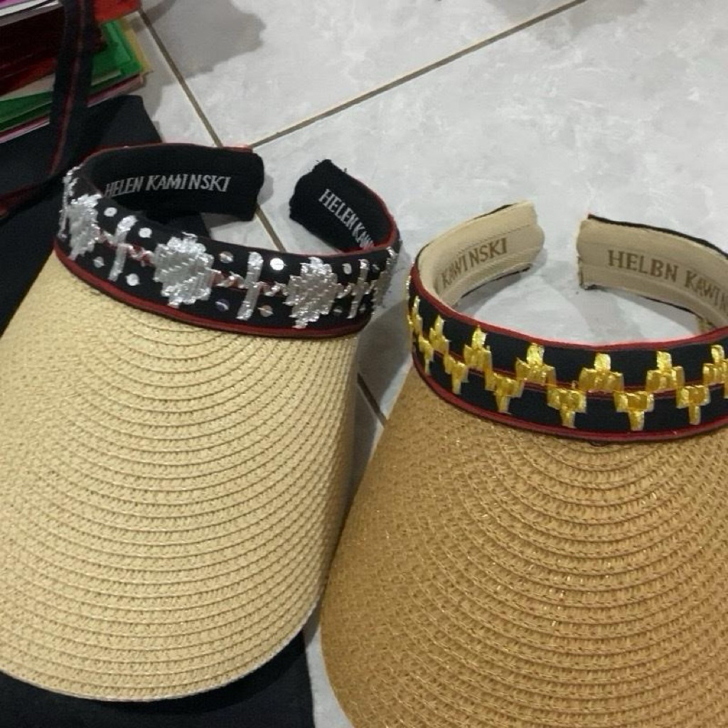 

Topi Pantai Tapis Asli Sulam Tangan