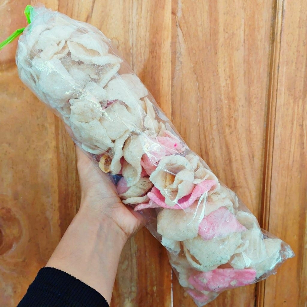 

Krupuk Gunting Goreng Pasir Oleh-Oleh Khas Kediri Camilan Krupuk Langseng Gunting
