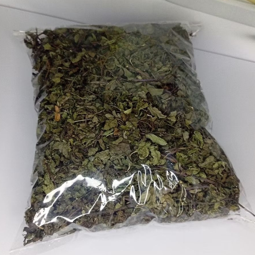 

Daun mint kering paket 100 gram