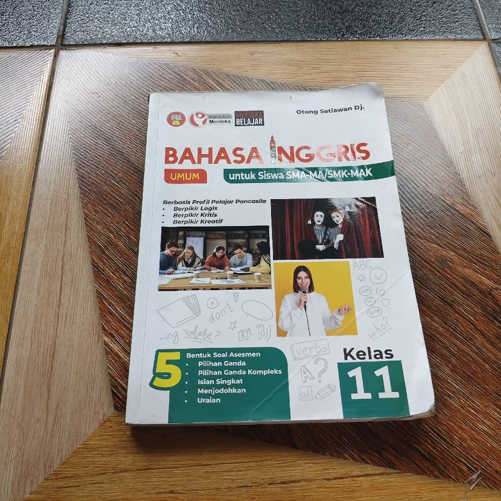 Buku Bahasa Inggris Kelas XII SMA Yrama Widya