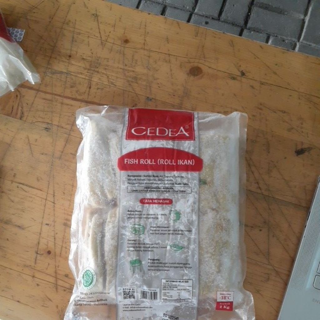 

CEDEA FISH ROLL (ROLL IKAN) 1 KG