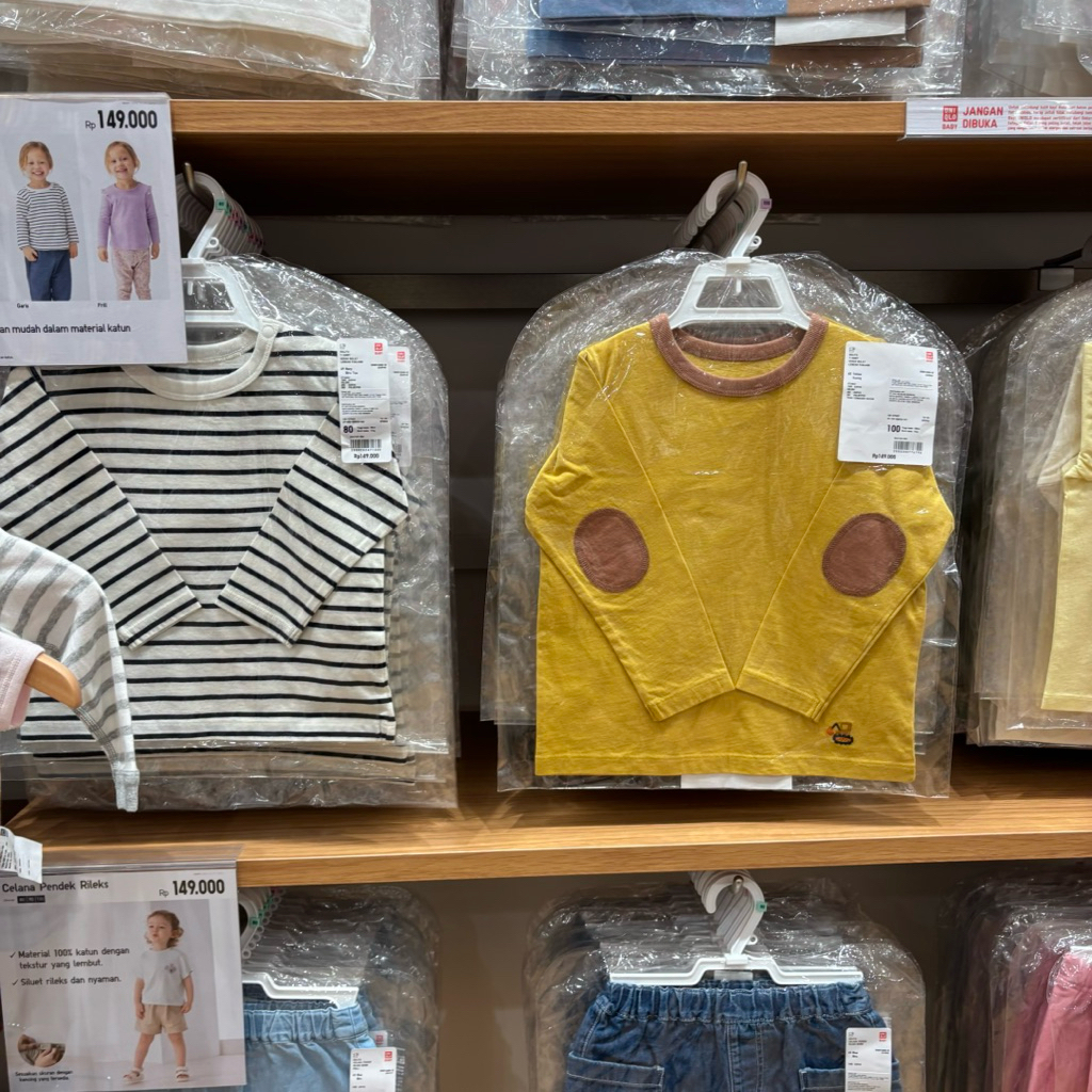 T-shirt kaos Atasan crew neck katun baby lengan panjang  (toodler) uniqlo sale