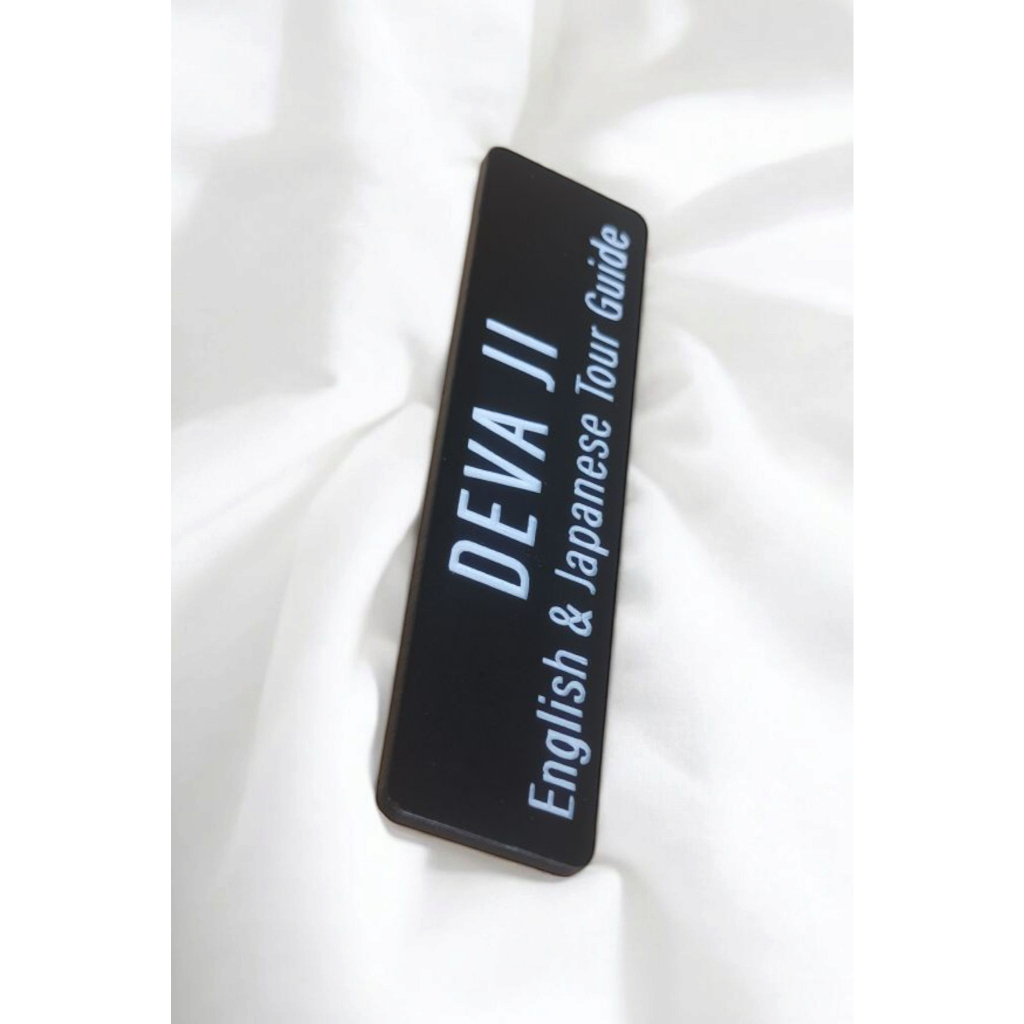 

Name Tag Papan Nama Dada Grafir