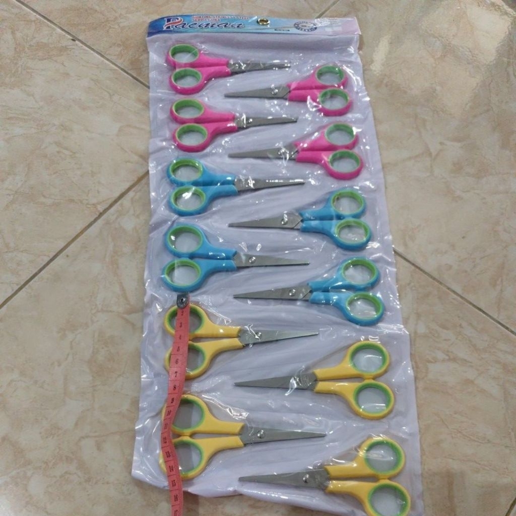 

gunting 4 inci harga per pcs 12x7x1