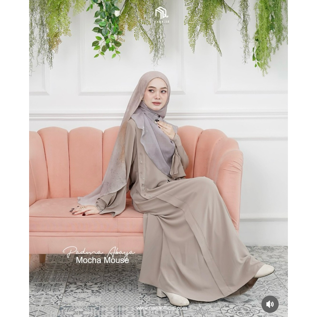 Preloved Satu set Padma Abaya & Pasmina Malay Printing By Naqa.id