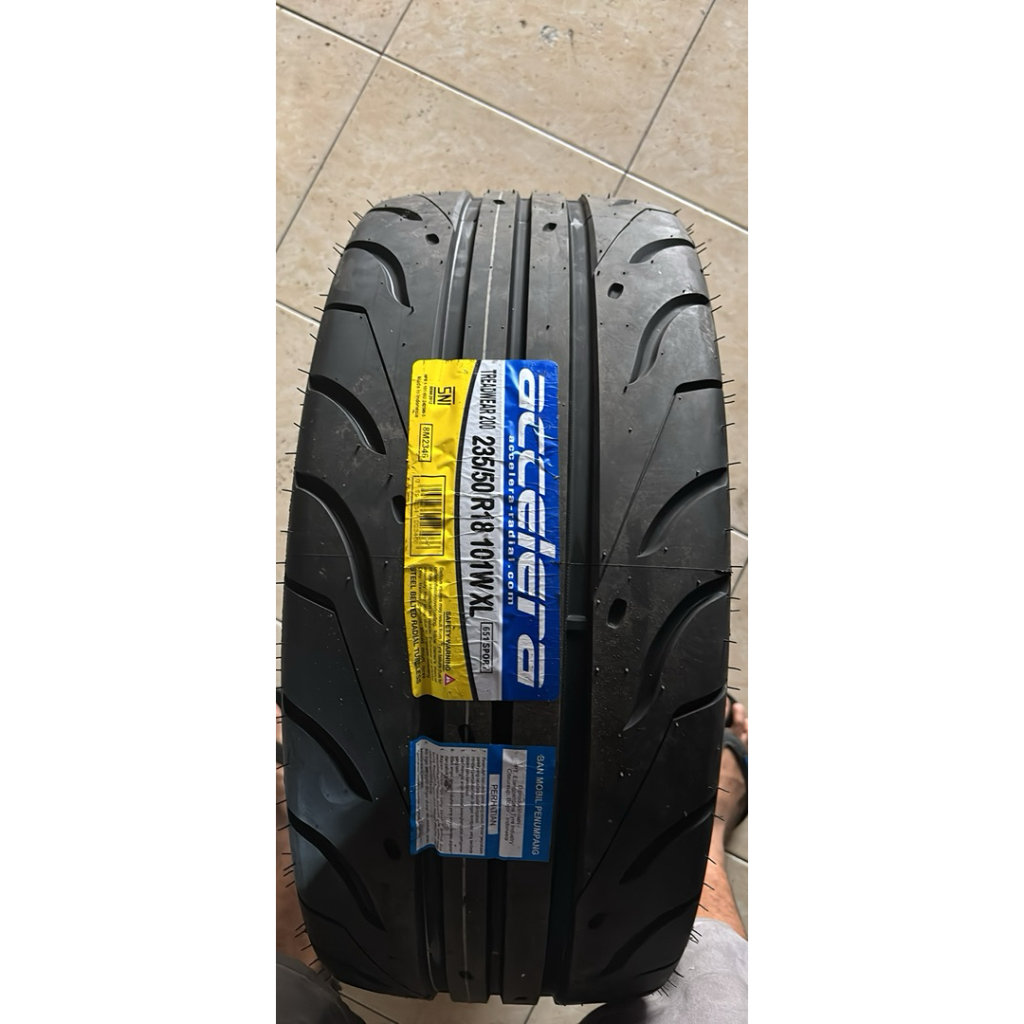 accelera 651 sport 235/50 R18