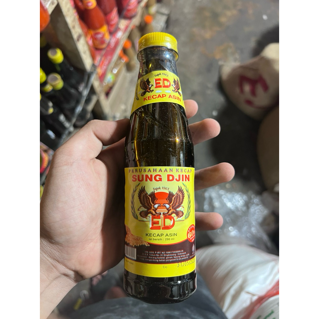 

Kecap Asin Elang 2 Botol Plastik Singkawang 290ml