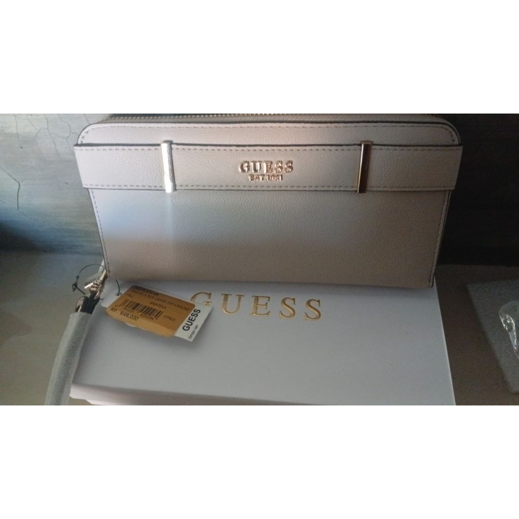 dompet guess original
