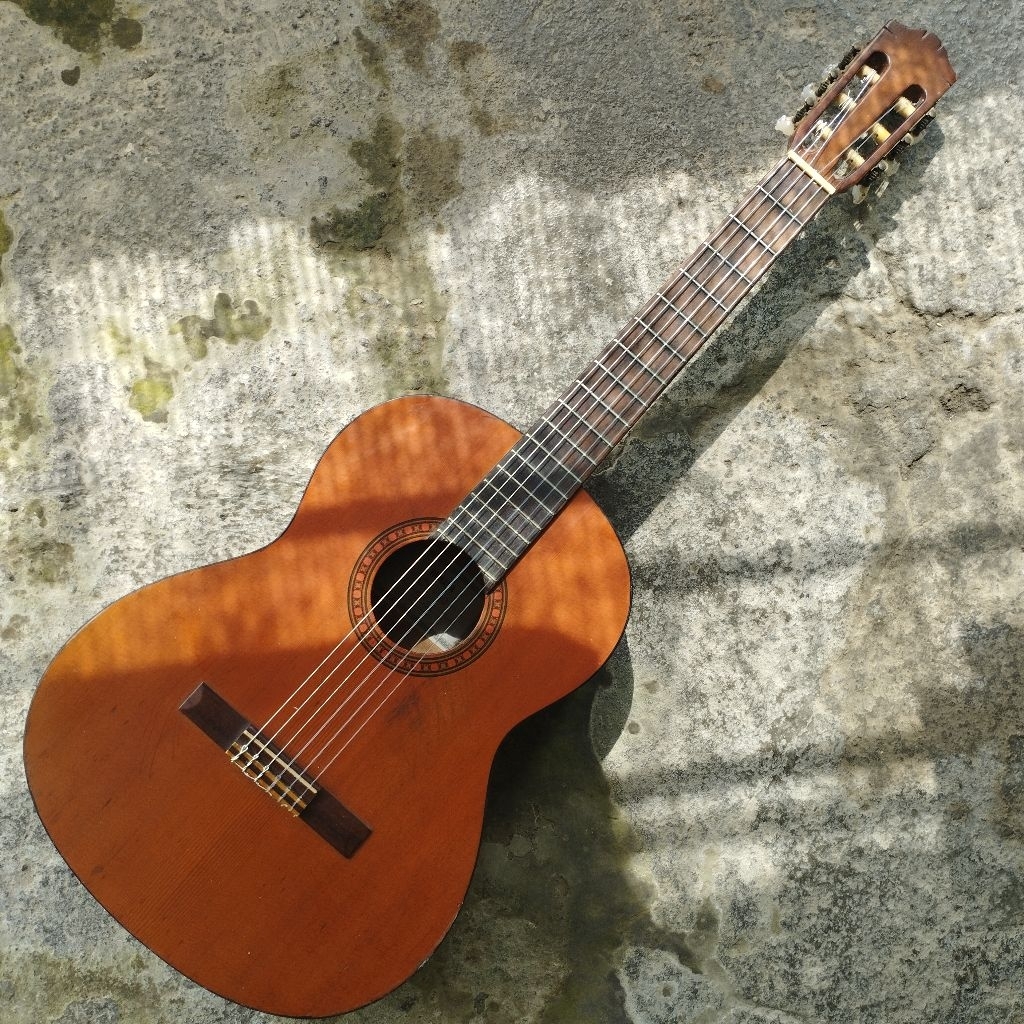 GITAR CLASSIC YAMAHA ORIGINAL CS-40 NYLON SECOND MURAH