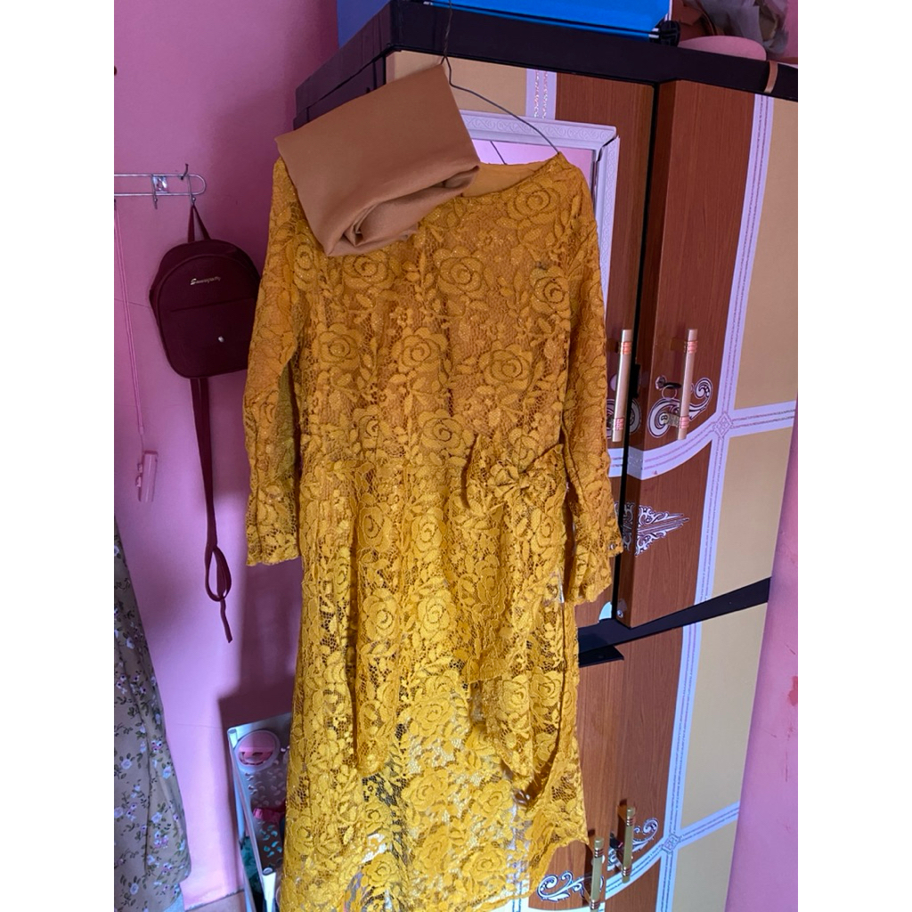 Kebaya Mustard+Kerudung