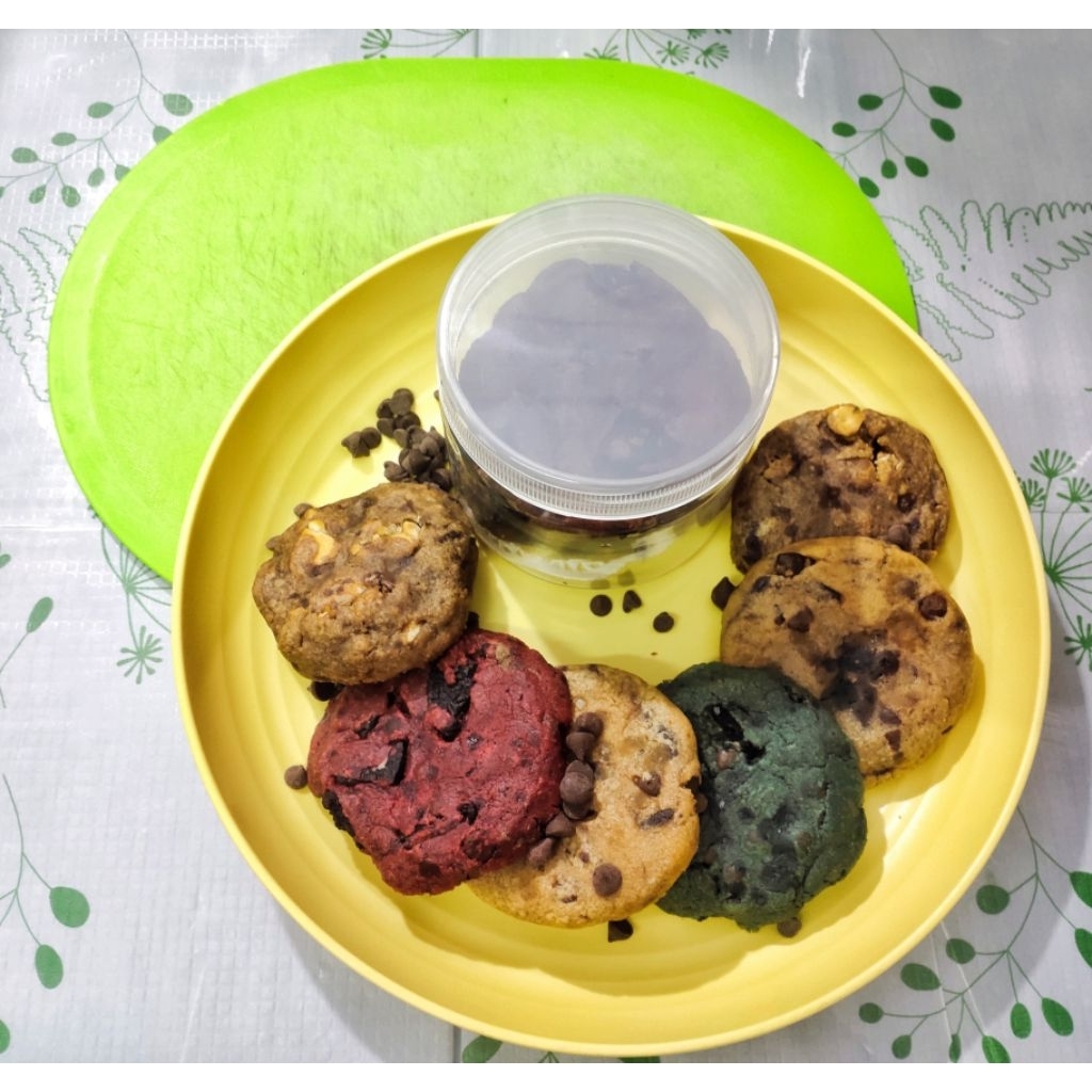 

Soft Cookies Premium Homemade | Isi 4 pcs | Red Velvet, Blue Monster, Peanut, Original