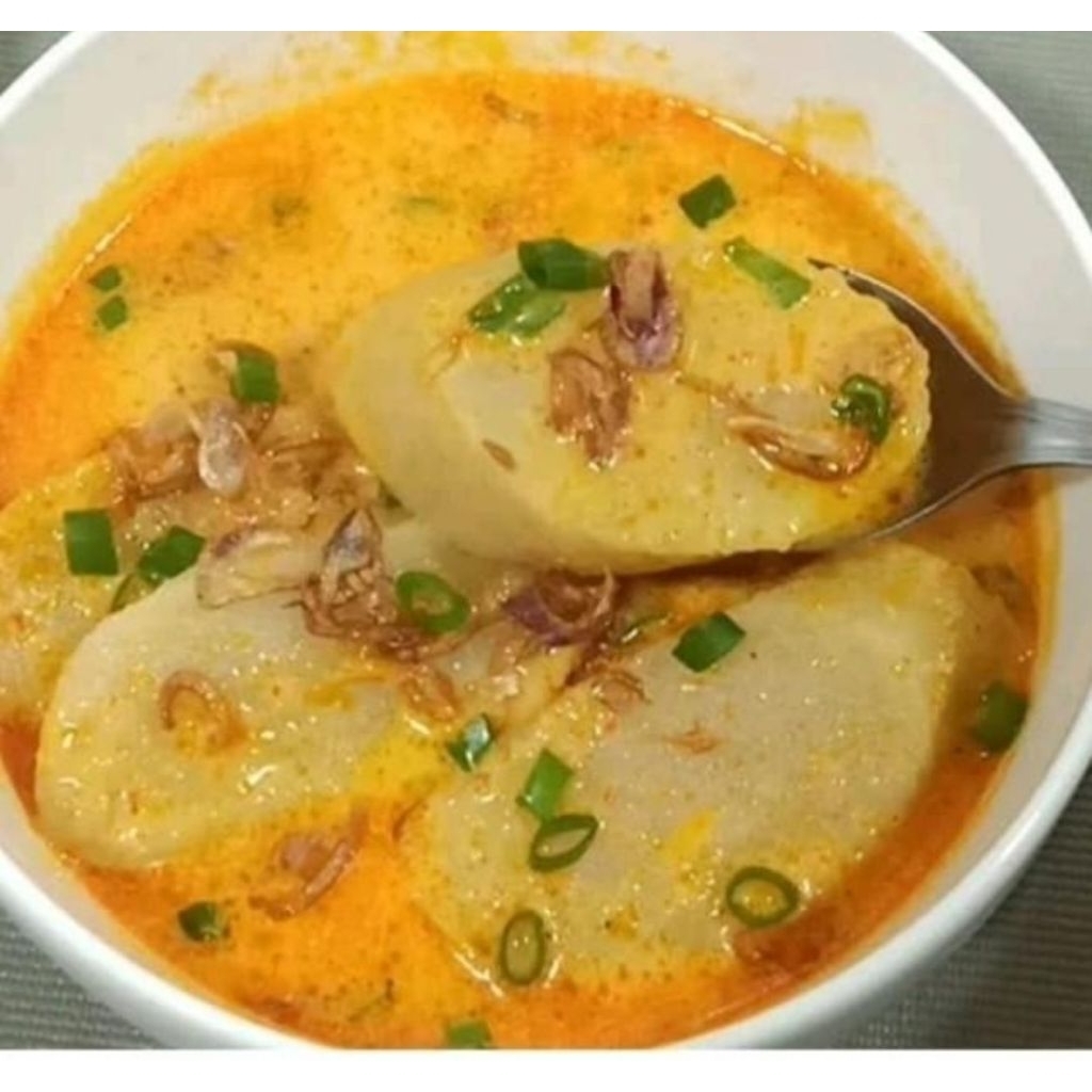 

5 POTONG PEMPEK KUAH LAKSAN (IKAN TENGGIRI)