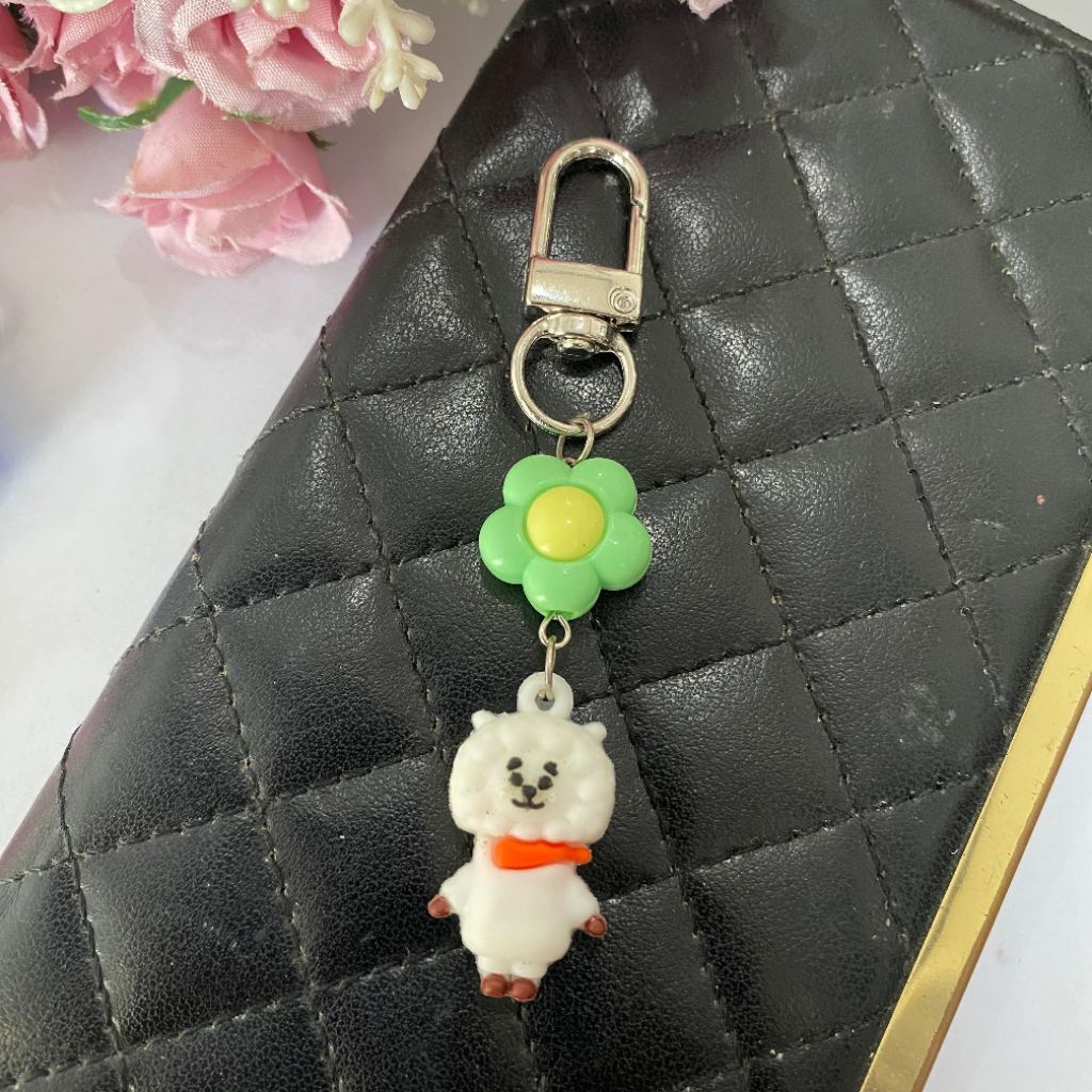 GANTUNGAN SIMPLE BTS IMUT IMUT