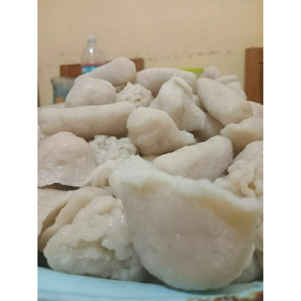 

paket pempek Premium 75ribu (1kg)