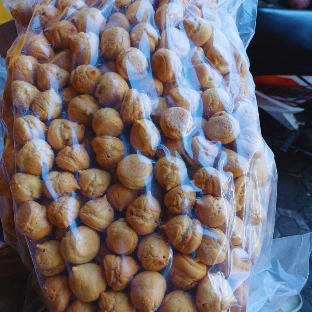 

Kue Soes Coklat Renyah 500gr