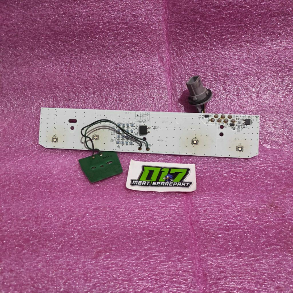 Lampu Pcb Led Lampu Depan Honda Vario 110Fi Socket 7 Original