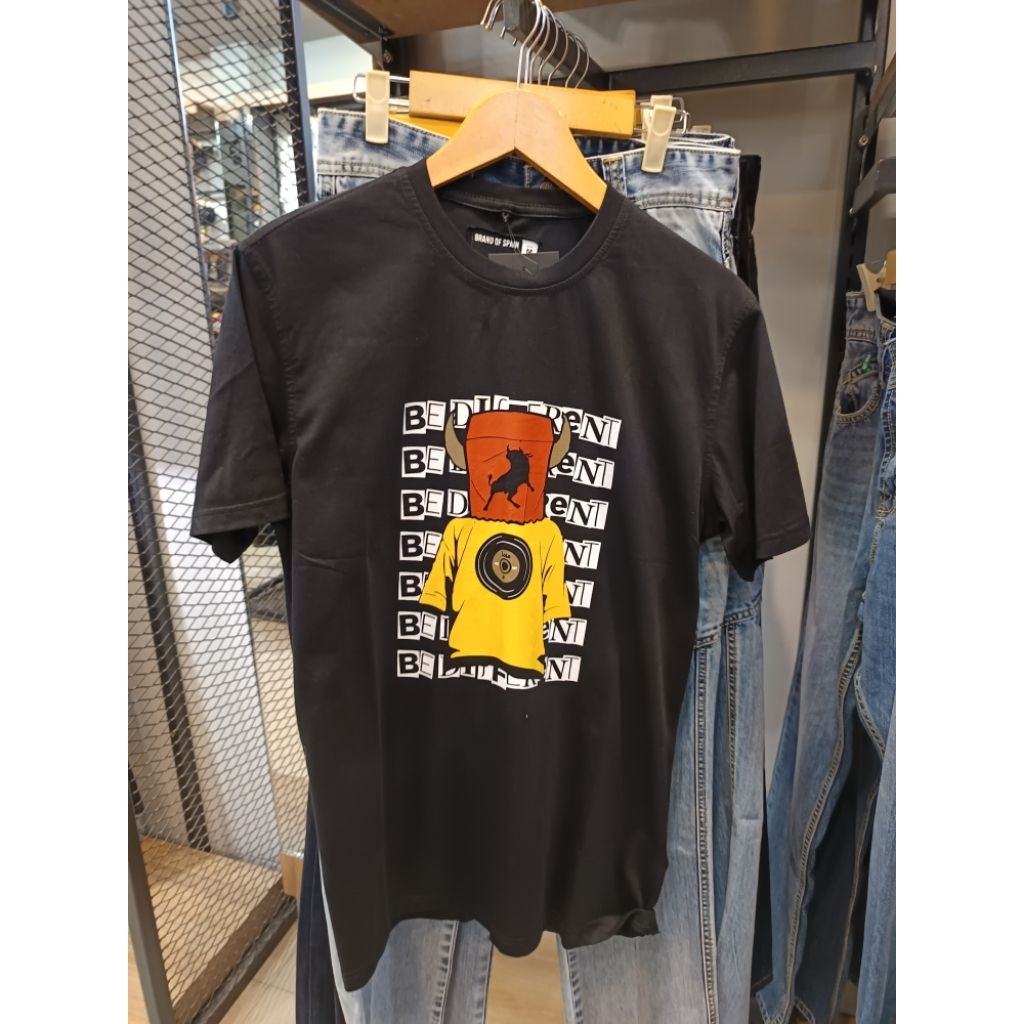 KAOS DISTRO BAHAN 100% KATUN MERK LOIS ORIGINAL