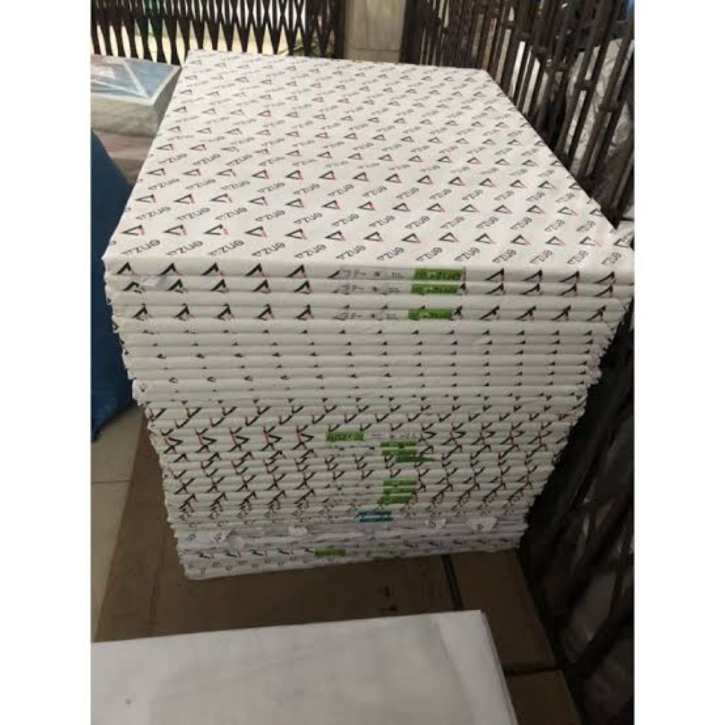 kertas layangan polos ukuran 2 kebet geblus(85x90) harga/gulung isi 50 lembar